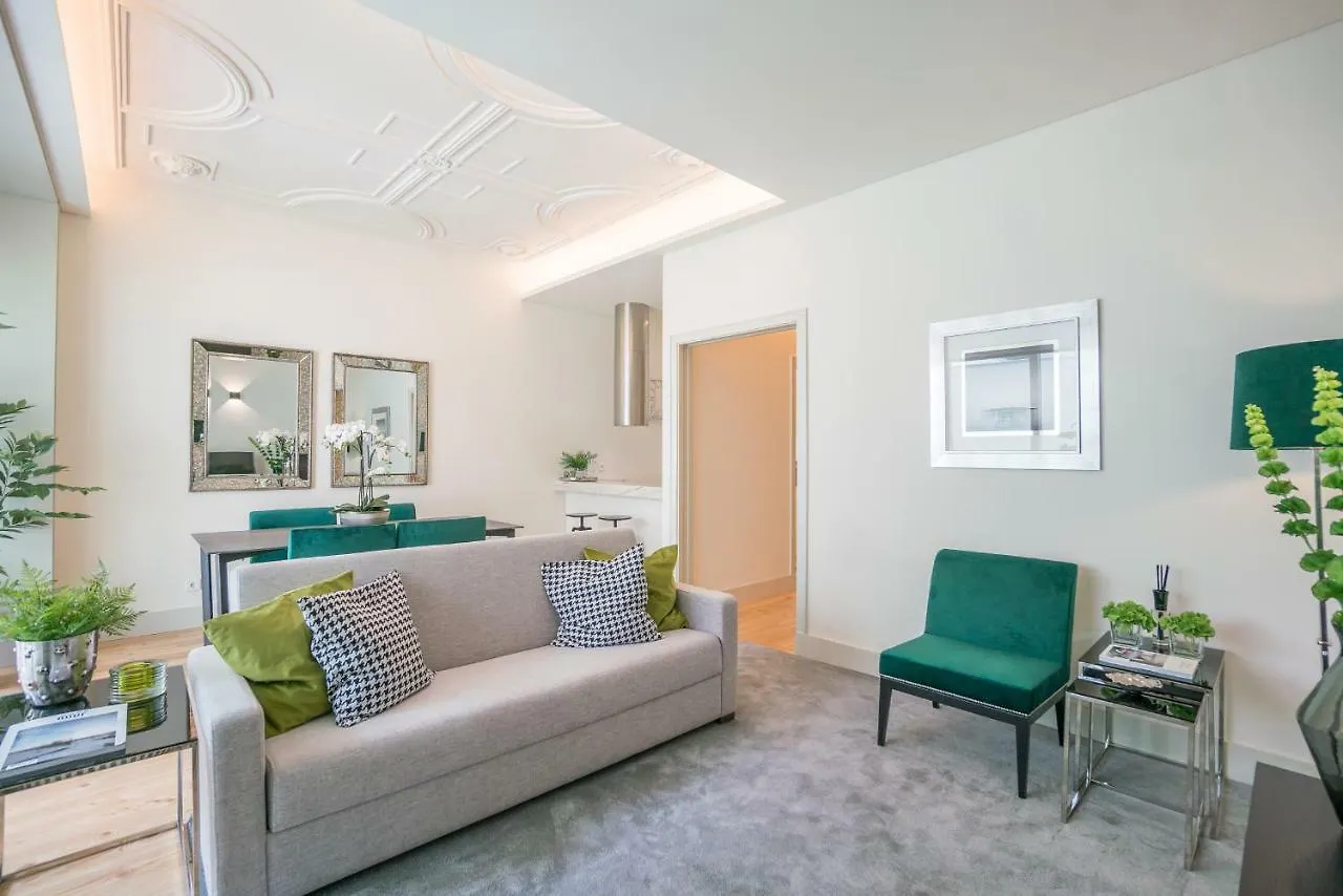 Courtyard & Elegance Apartment Lisbon