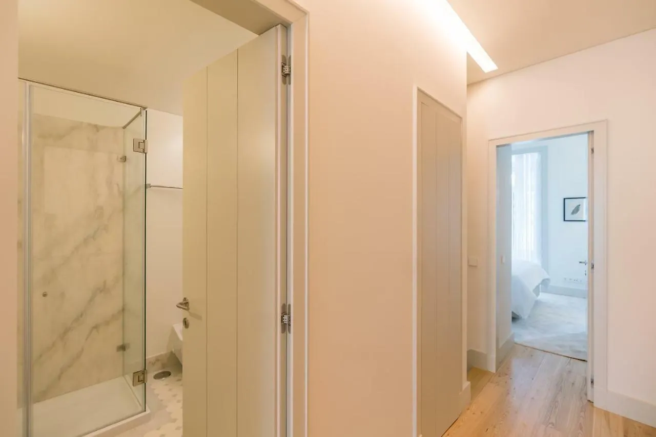 Courtyard & Elegance Apartment Lisbon