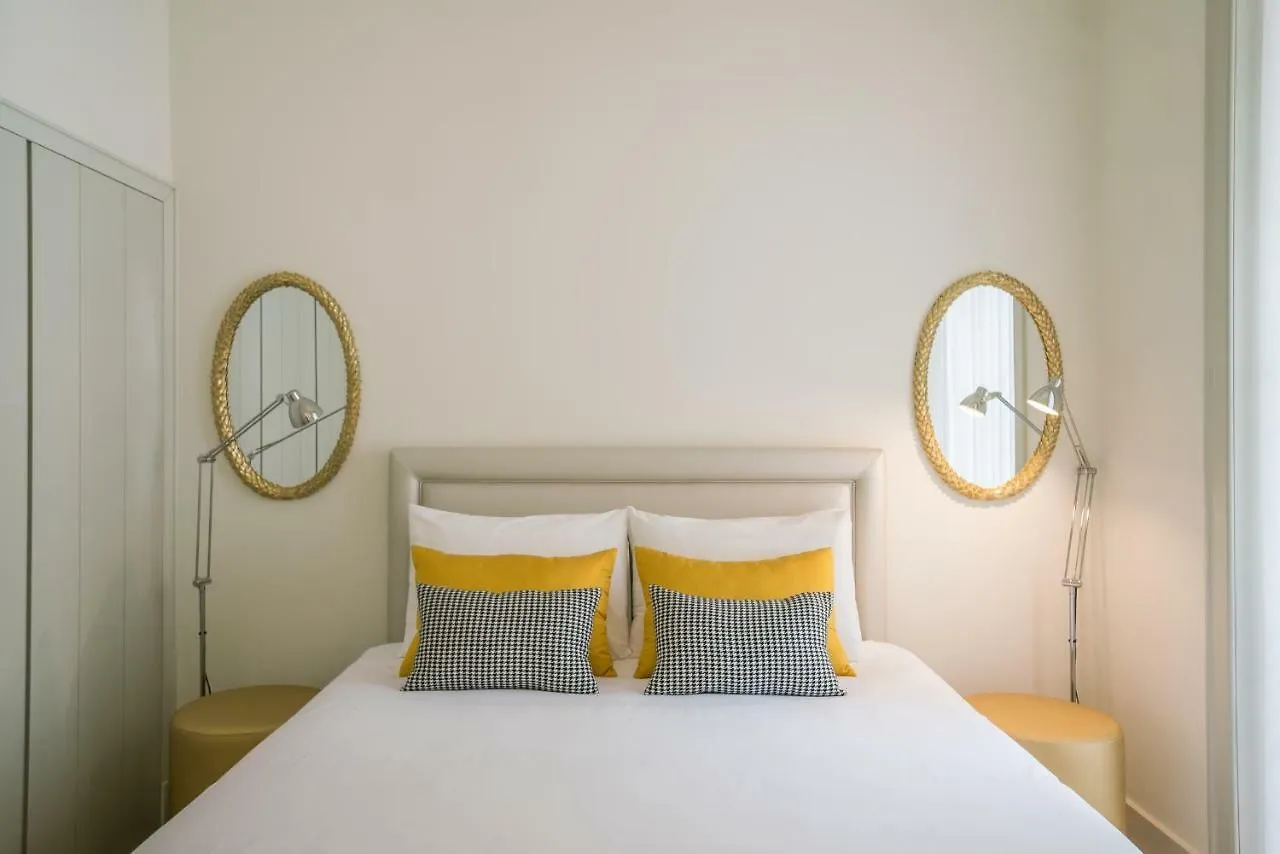 Courtyard & Elegance Apartment Lisbon